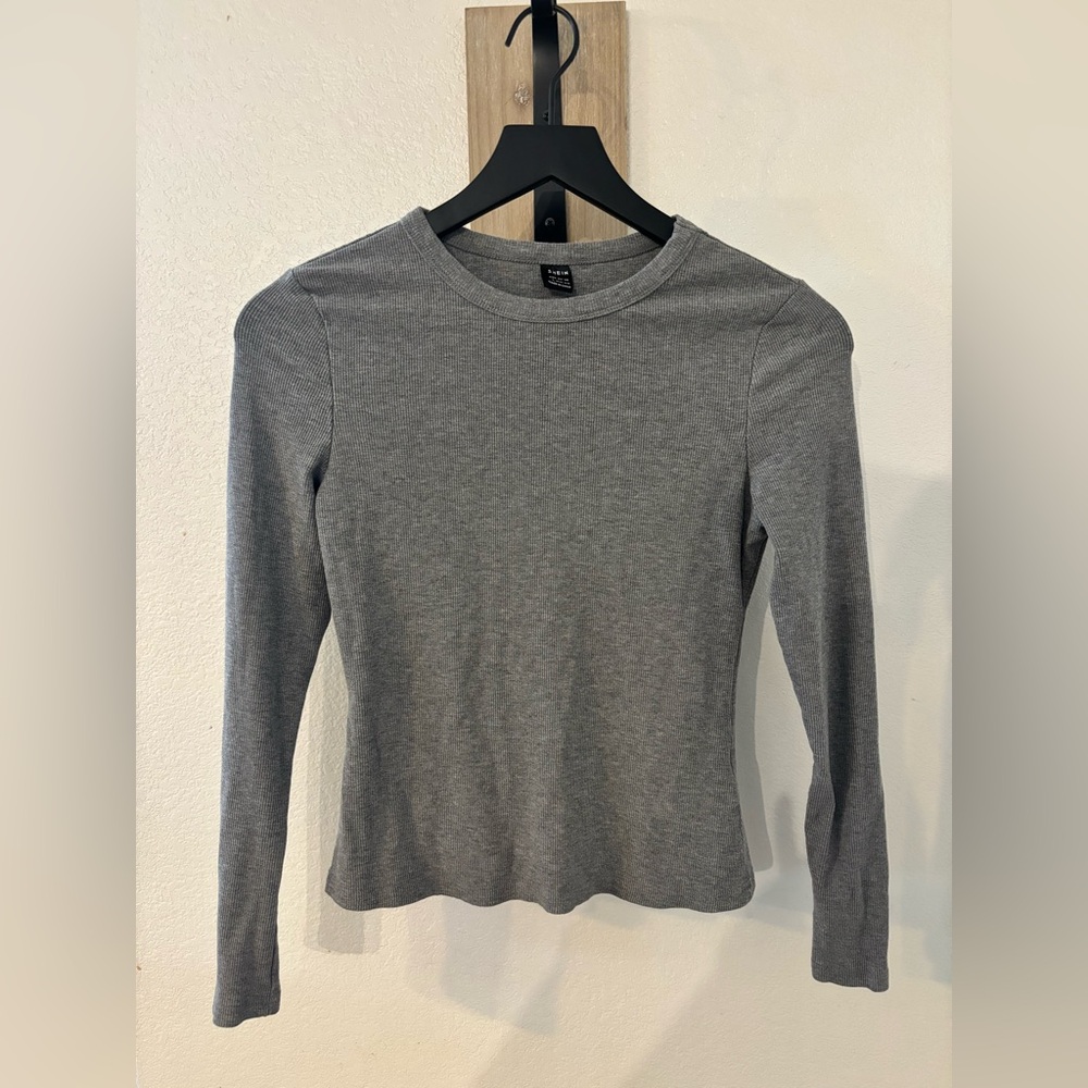 SHEIN Gray Fitted Long Sleeve Tee